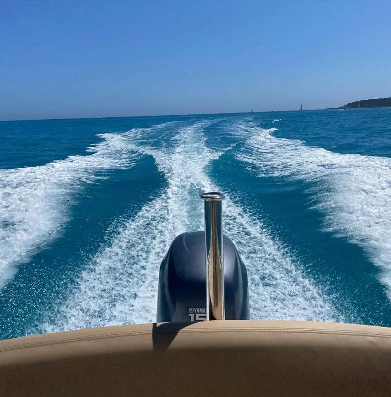 Location de bateaux pour balade en mer, Antibes, Cap Boating
