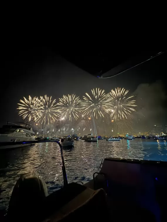 Feux d'artifices de Cannes en bateau
